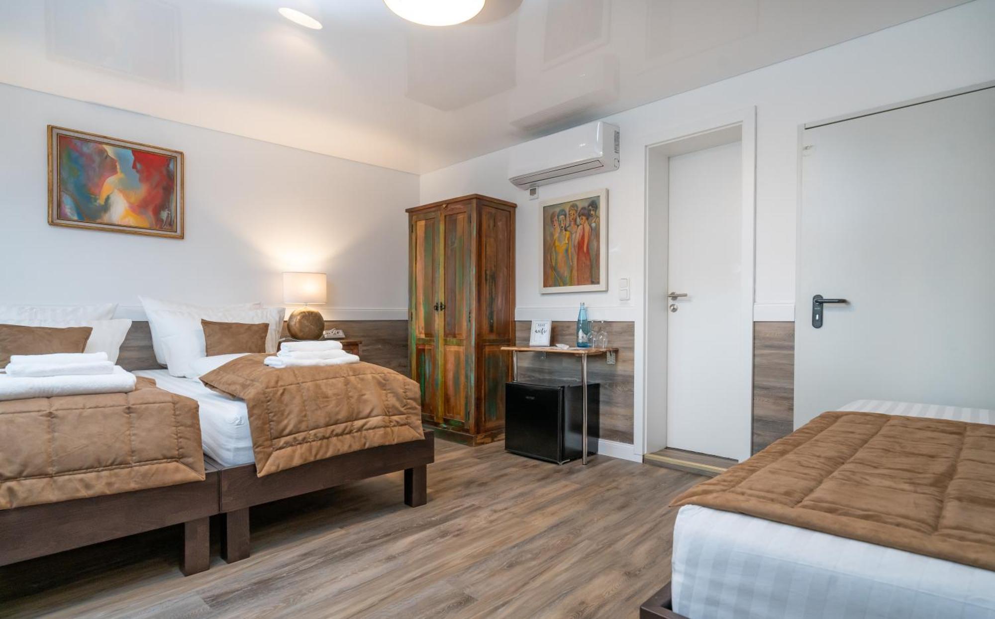 Landhotel Engel & Kreuz Gaggenau Esterno foto
