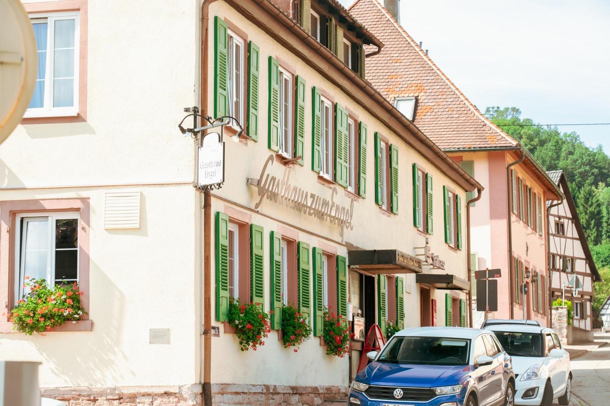 Landhotel Engel & Kreuz Gaggenau Esterno foto