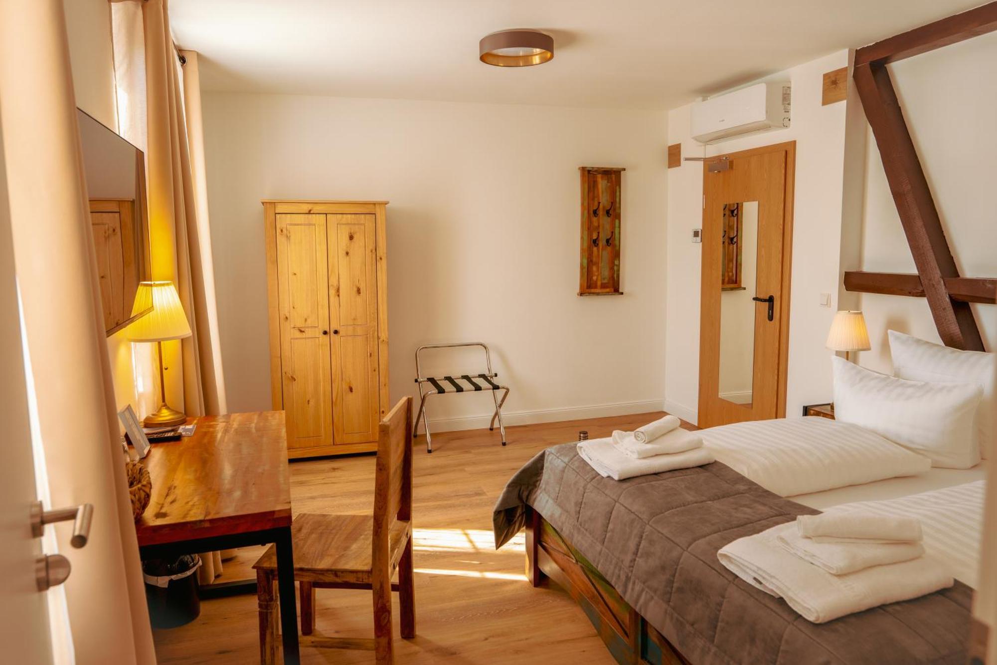 Landhotel Engel & Kreuz Gaggenau Esterno foto